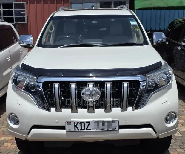Toyota Land Cruiser Prado 2.8 D-4D 2015 Nyeupe - 1