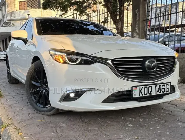 Mazda Atenza 2017 White - 1
