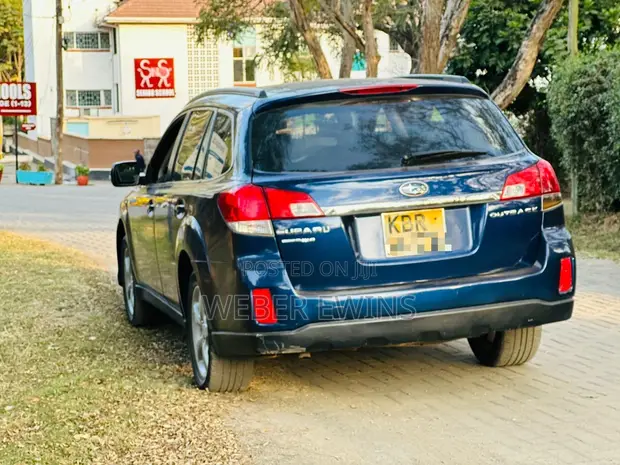 Subaru Outback 2011 - 1