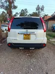 Nissan X-Trail 2012 White - 4