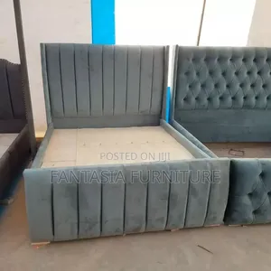 5x6 Chester Bed Frame - Dark Teal Velvet