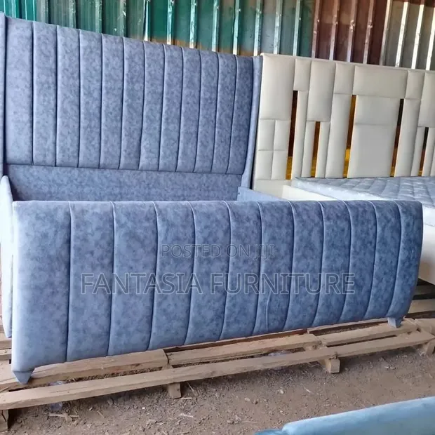 Chester Bed - Queen Size (5x6) with High-Density Mattress - 1