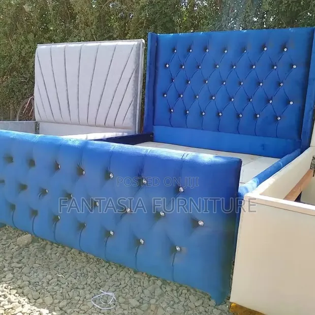 Chesterfield Tufted Bed - Royal Blue - 1