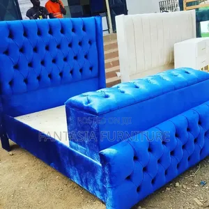 5x6 Foot Blue Tufted Velvet Bed with Storage