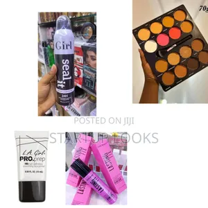 Set Rahisi ya Makeup kwa Wanaoanza