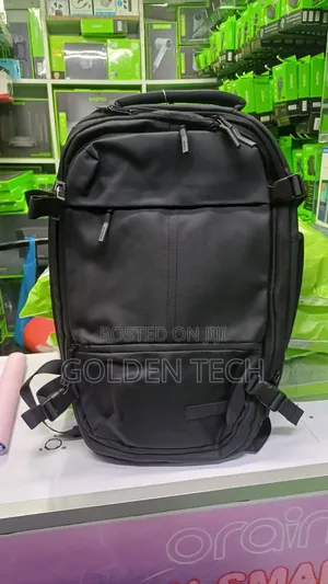 Oraimo MegaCarry Backpack ya Biashara Inayoweza Kupanuliwa na Kuzuia Maji