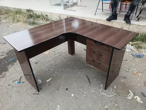 Meza ya L-Shape ya Boss Office Products