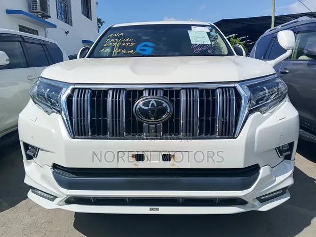 Toyota Land Cruiser Prado 2019 White - 1