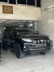 Toyota Land Cruiser Prado 2019 Black - 2
