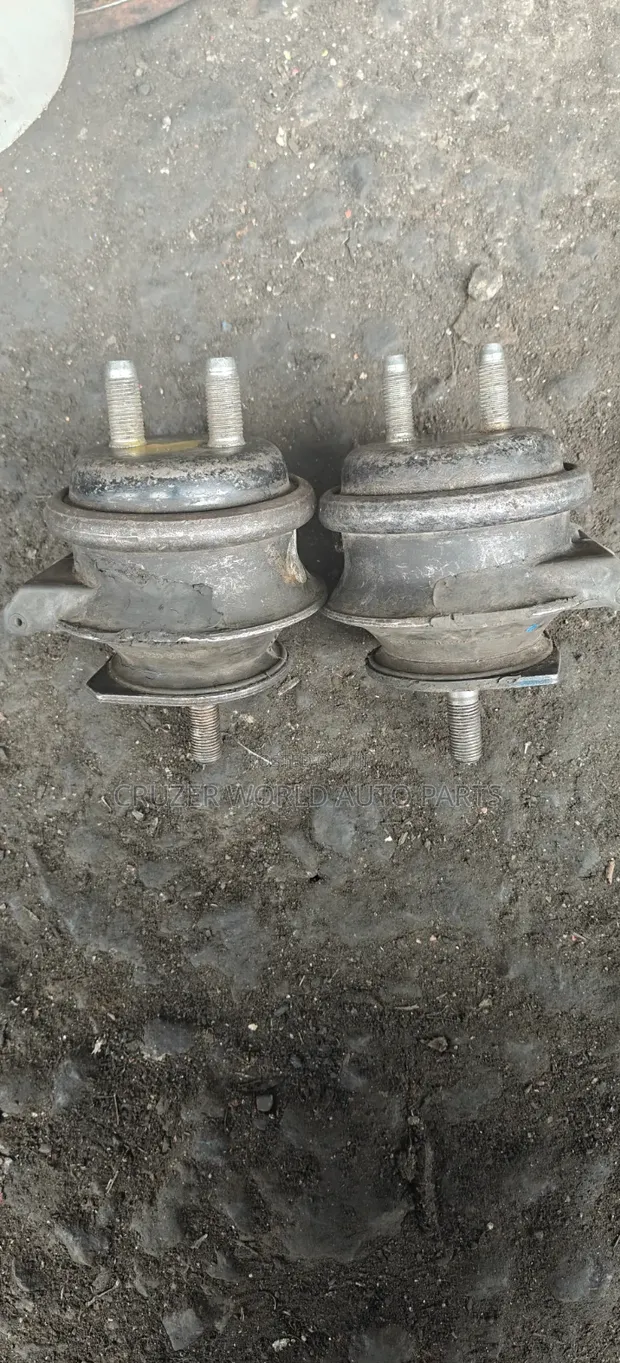 Toyota Mark II 1JZ Engine Mounting - 1