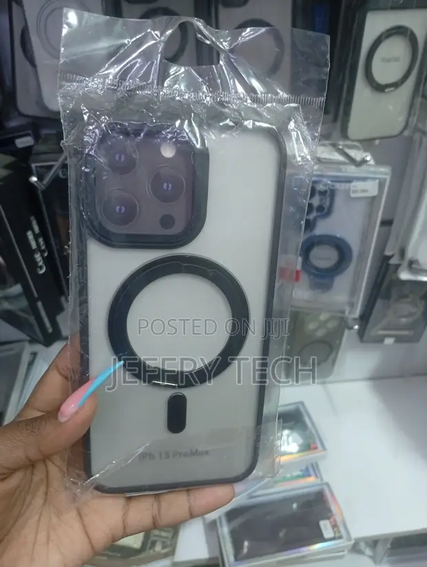 Transparent MagSafe Case for iPhone 15 Pro Max - 1