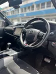 Toyota Hilux 2022 Off-White - 3