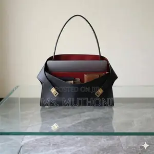 Mkoba wa Ngozi wa Ferragamo Inspired Hug East/West