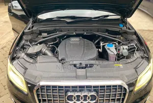 Audi Q5 2013 Nyeusi