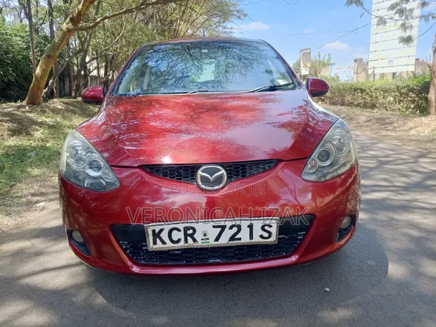 Mazda Demio 2011 Red - 1