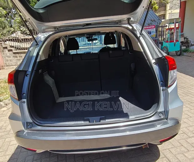 Honda Vezel 1.5 Hybrid 2WD 2016 Silver - 1