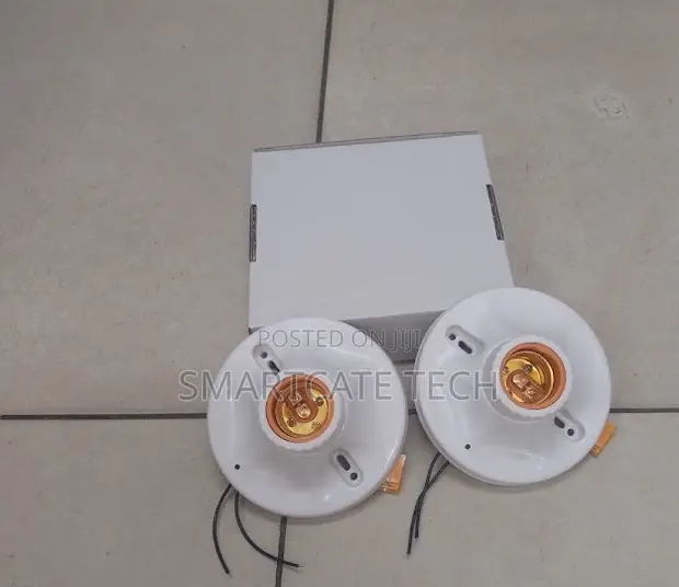 Bulb Socket CCTV Camera - Motion Detection & Mobile View - 1