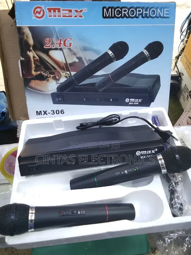 QMax MX-306 Wireless Microphone - 1
