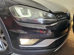 Volkswagen Golf Alltrack 2018 Nyeusi