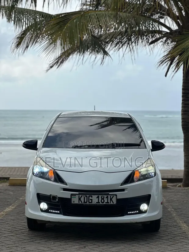 Toyota Vitz RS Sport 2015 - 1