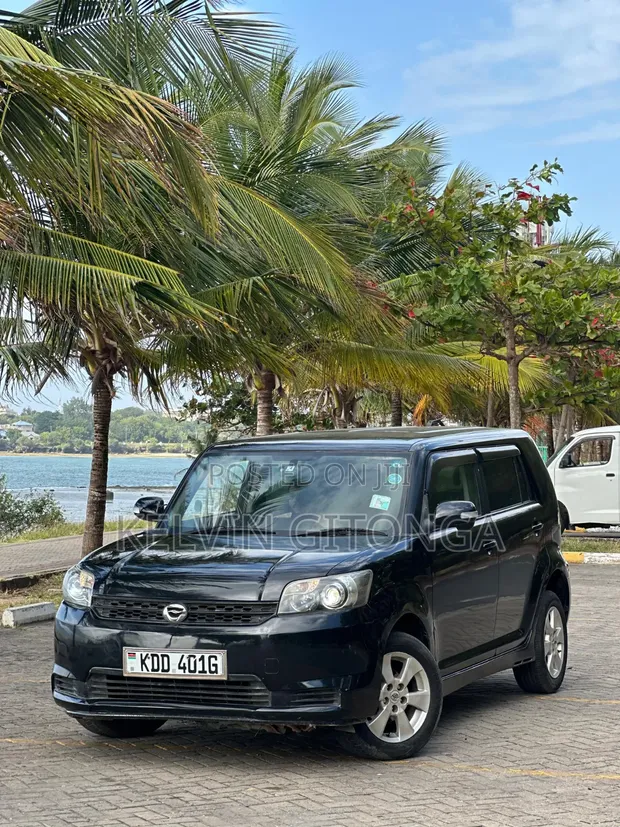 Toyota Corolla Rumion 2015 Black - 1