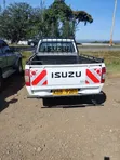 Isuzu D-MAX 2008 White - 3