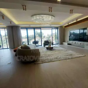 5 Bedroom Apartment for Sale in Spring Valley