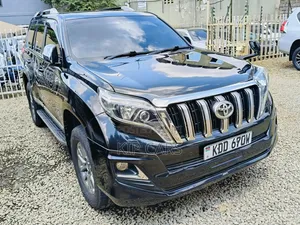 Toyota Land Cruiser Prado TXL 2016