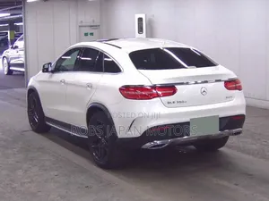 Mercedes-Benz GLE-Class 2019 Off-White