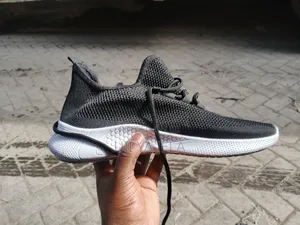 Quality Mutumba Sneakers - Size 44