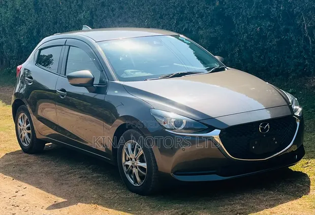 Mazda 2 2020 - 1