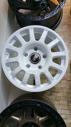17" GET & Fuel Rims for Land Cruiser V8