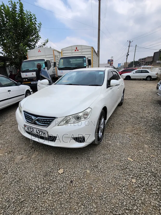 Toyota Mark X 2.5 AWD 2012 White - 1