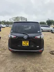 Toyota Sienta 2016 Hybrid - 2