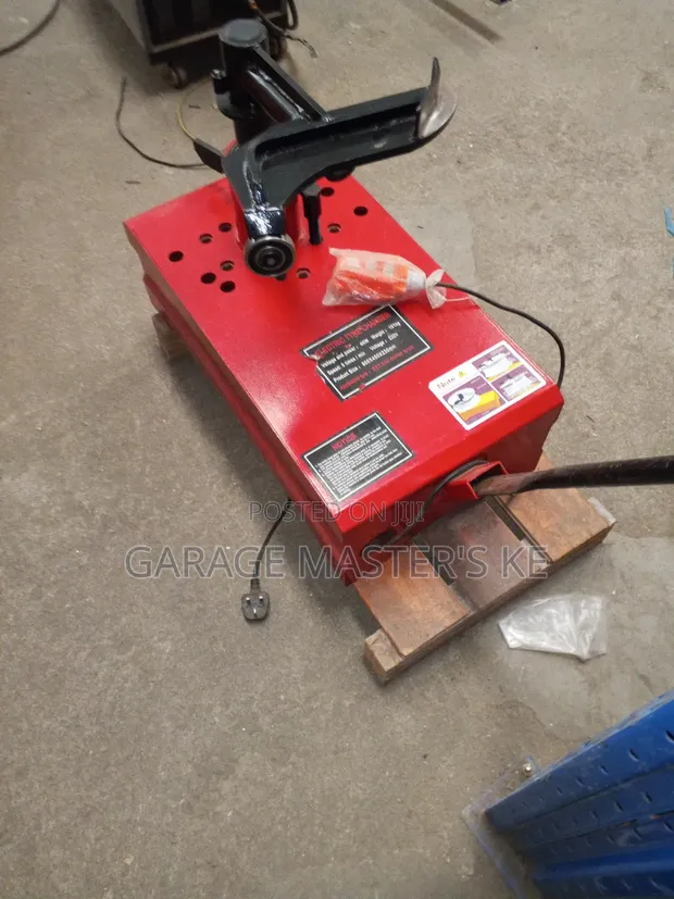 Heavy Duty Truck Tyre Changer Machine - 1