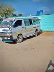 Toyota HiAce 2003 Nyeupe - 5