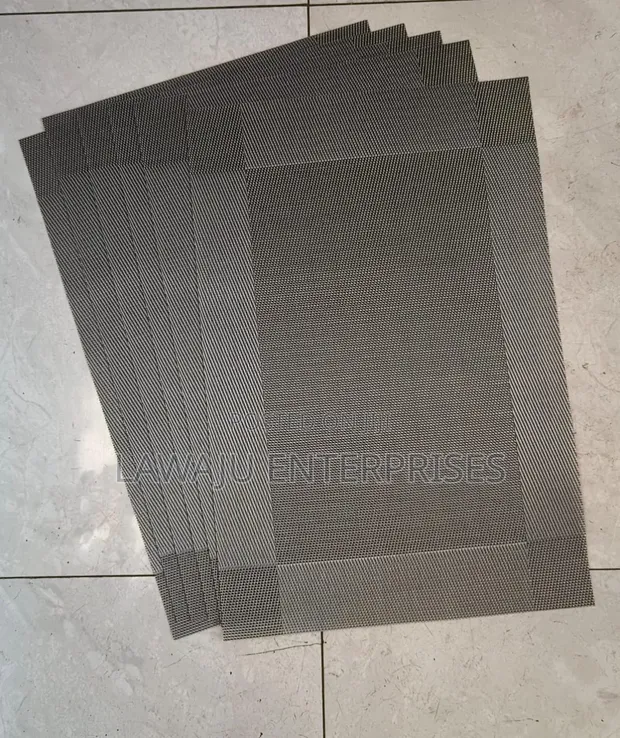 Woven PVC Table Mats - Set of 6 - 1