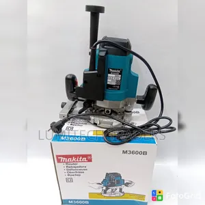 Makita 1800W Electric Wood Router