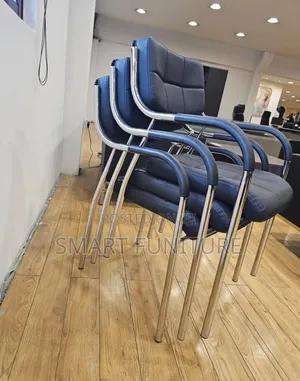 Modern Office Chairs with Fixed Armrests