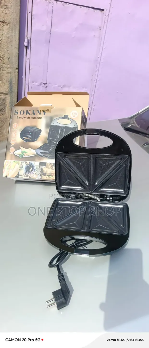 Sokany 2-Slice Nonstick Sandwich Maker Mpya Kabisa - 1