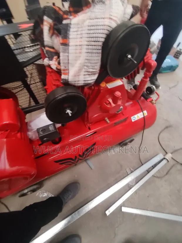 Heavy Duty 200L Belt Driven Air Compressor - 1