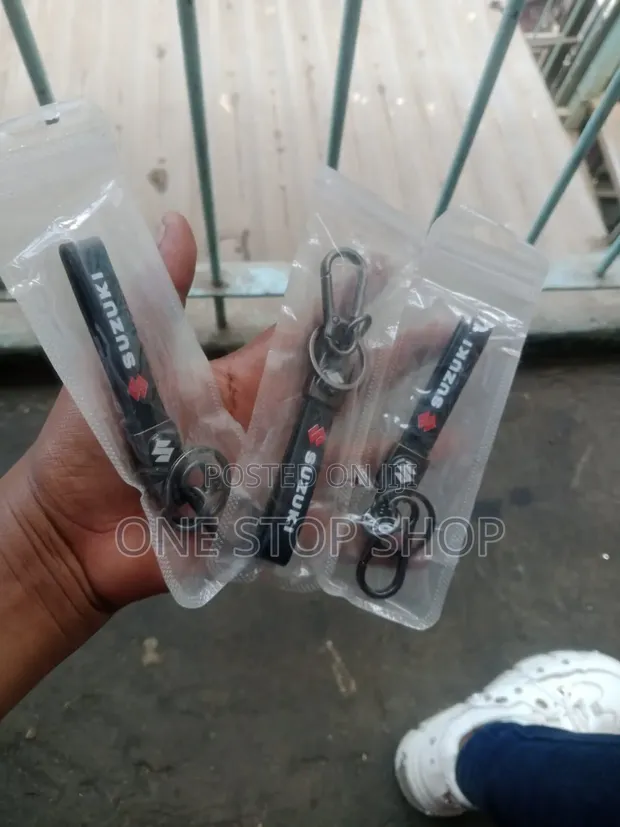 Black Leather Suzuki Logo Keychain with Metal Clip - 1