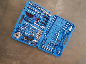 121-Piece Professional Tool Set