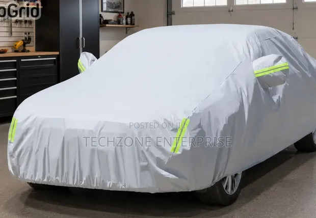 High-Quality Universal Grey Car Cover with Fleece Lining - 1