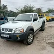 Nissan Hardbody 2017 White - 2