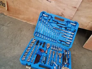 121-Piece Professional Tool Box Set