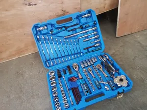 121-Piece Professional Tool Kit
