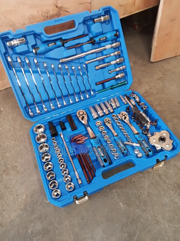 121-Piece Professional Tool Kit - 1