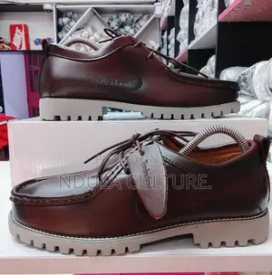 Viatu vya Kahawia vya Timberland vya Ngozi vya Moc-Toe