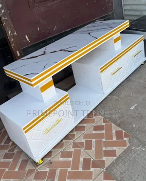 Kisima cha Kisasa cha TV cha White Executive chenye Marble Coating